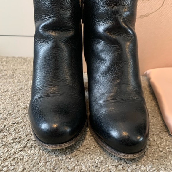 **SOLD** Prada Ankle Leather Boots - Picture 6 of 16